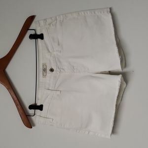 Levi's White Denim‎ Low-rise Shorts Beach Summer Casual Size 10